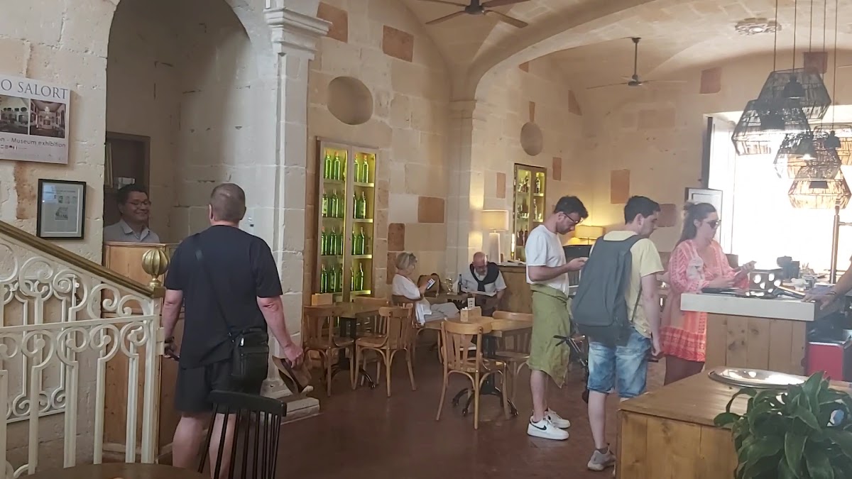 Moriarty Gintonic Club-2